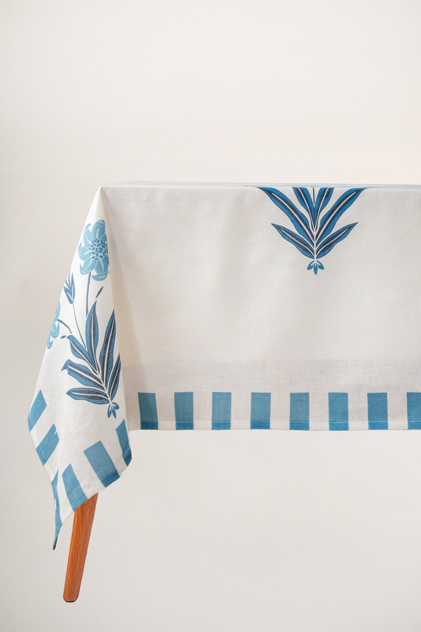 Azure Garden Keten Masa Örtüsü - uniqlooms.com