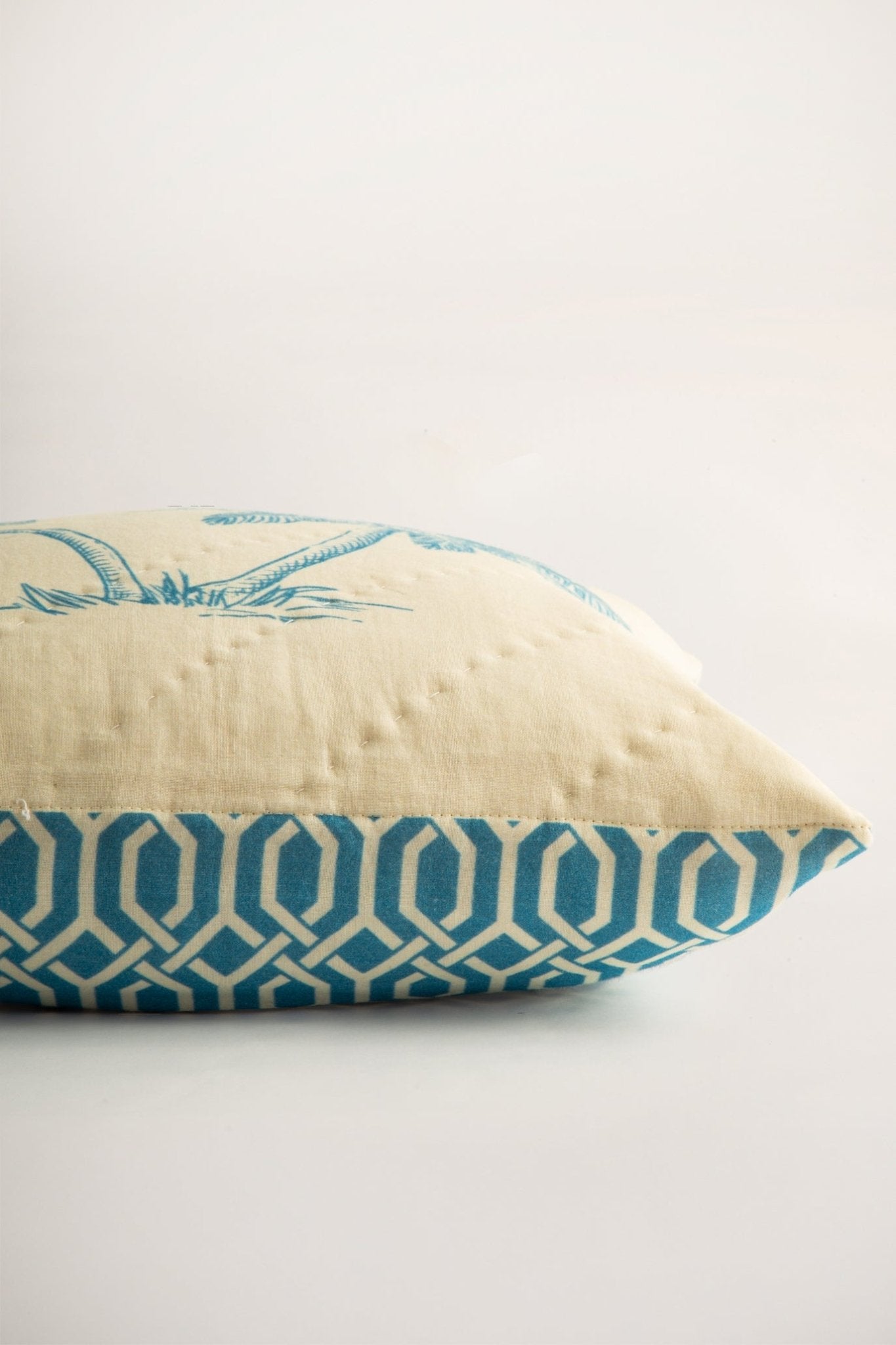 Lotus Fil ve Palmiye Desenli El Yapımı 2'li Yastık Kılıfı - uniqlooms.com