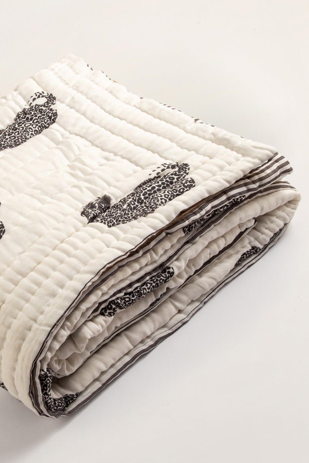 Wild Leopard Organik Pamuk El Yapımı Yatak Örtüsü - uniqlooms.com