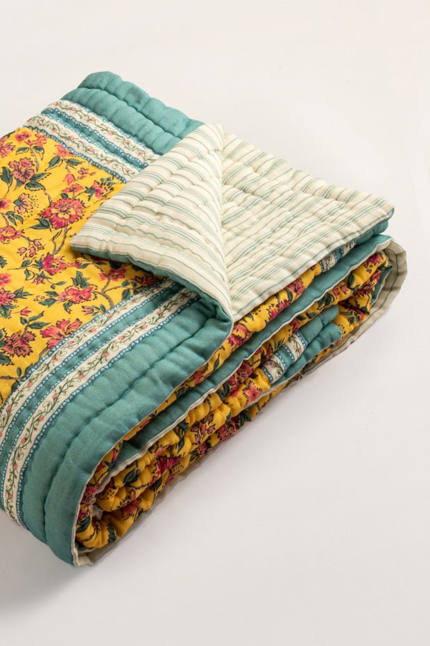 Heaven Organik Pamuk El Yapımı Yatak Örtüsü - uniqlooms.com